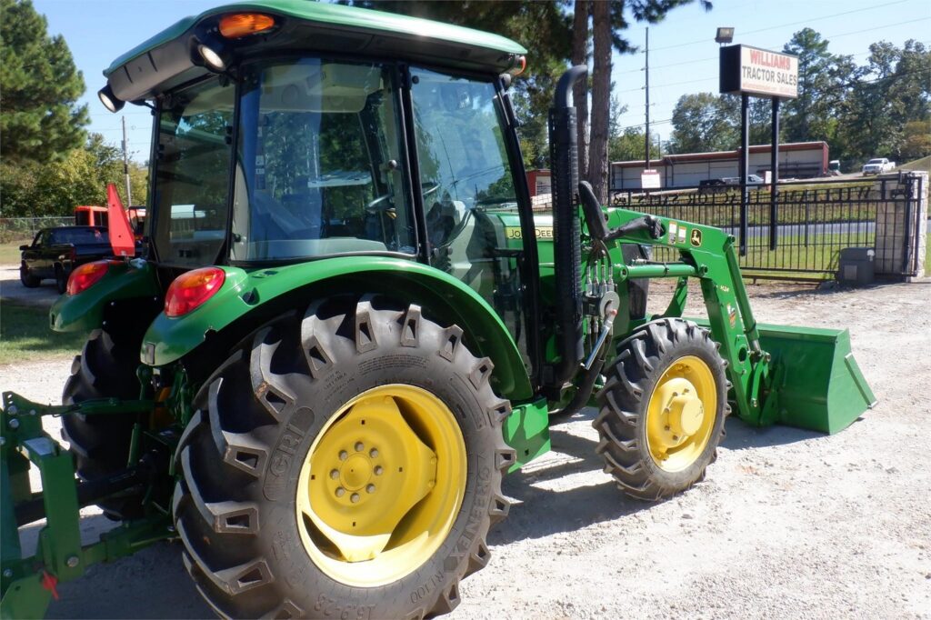 2015 JOHN DEERE 5055E