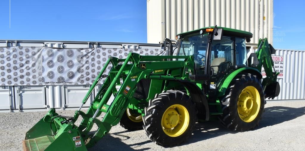 2014 JOHN DEERE 5085M