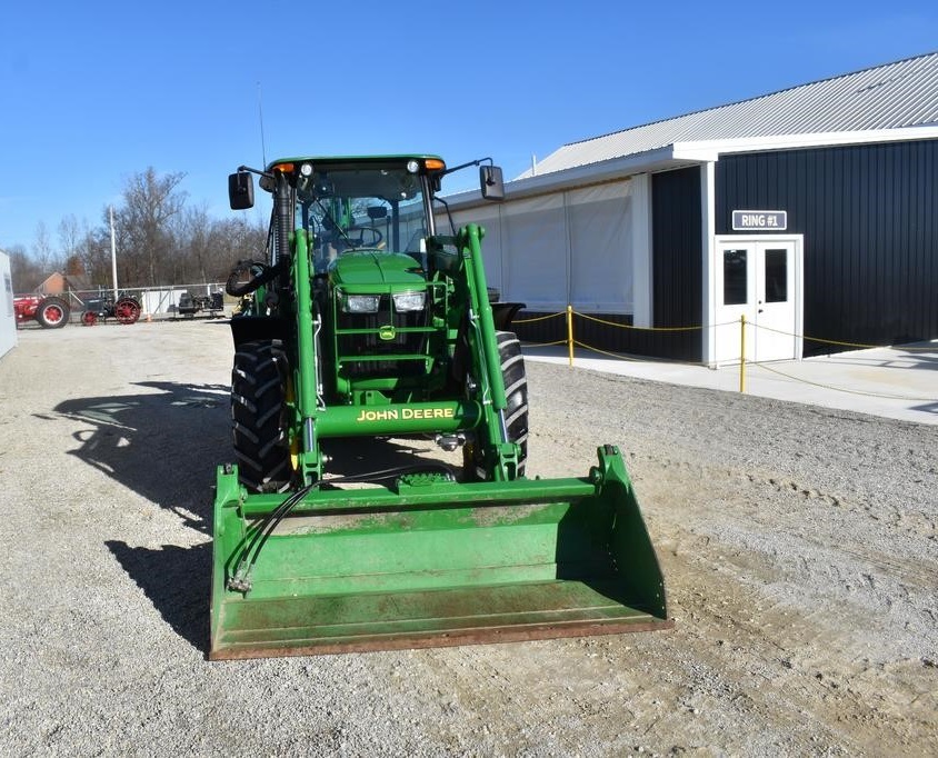 2014 JOHN DEERE 5085M